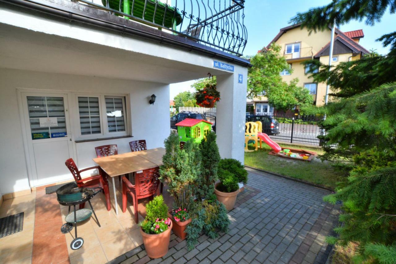 Czarmorza Pokoje Goscinne Mielno  Exterior photo