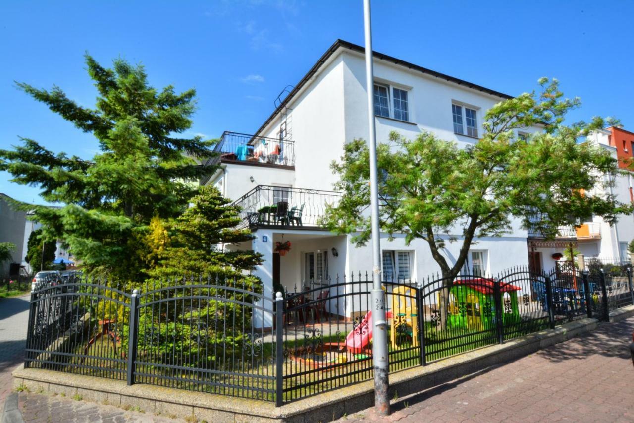 Czarmorza Pokoje Goscinne Mielno  Exterior photo